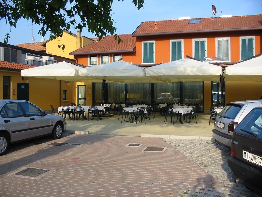 Hotel Ristorante Morus Burago di Molgora Exteriér fotografie